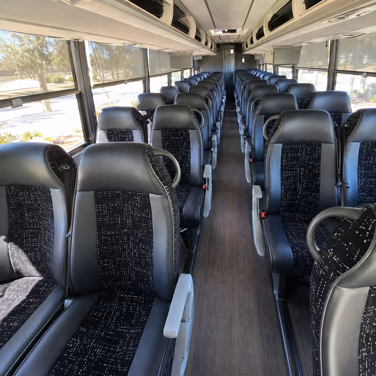 Dallas Winery Tour & Pub Crawl Transportation party bus exterior